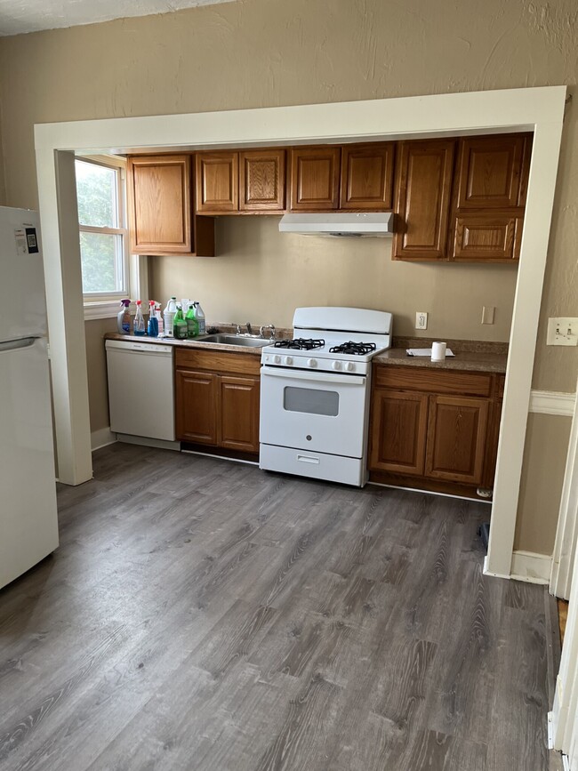 Building Photo - 36 Georgia St Rental
