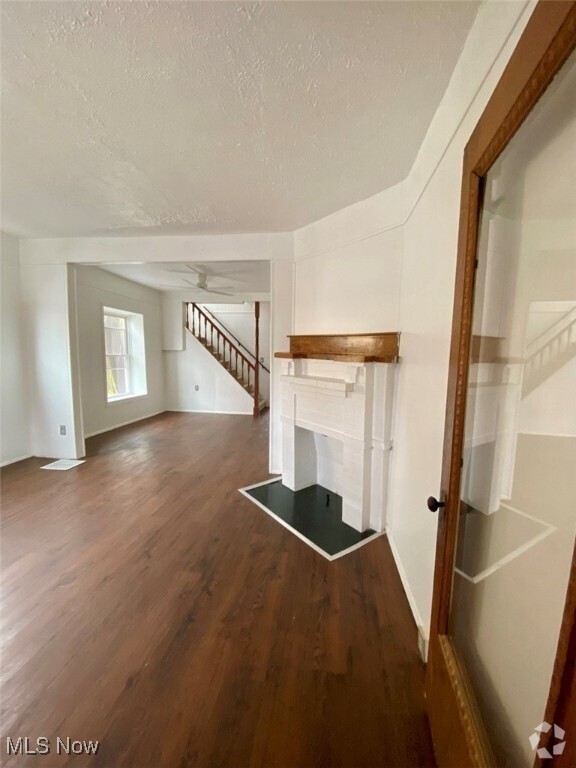 Building Photo - 583 Schiller Ave Unit 583 Rental