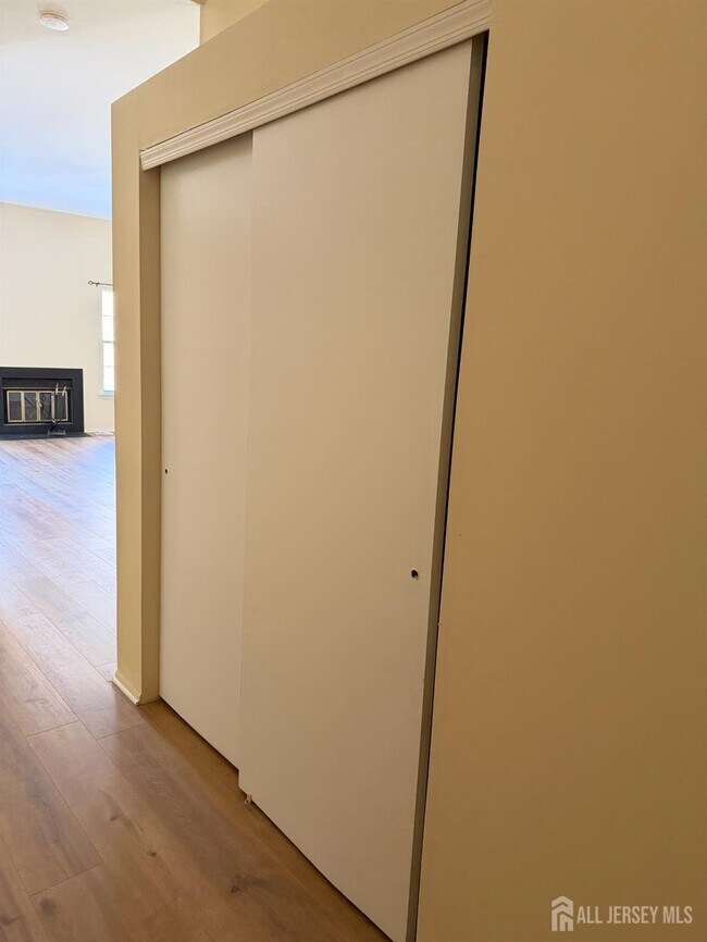 Photo - 5083 Beech Ct Unidad 5083