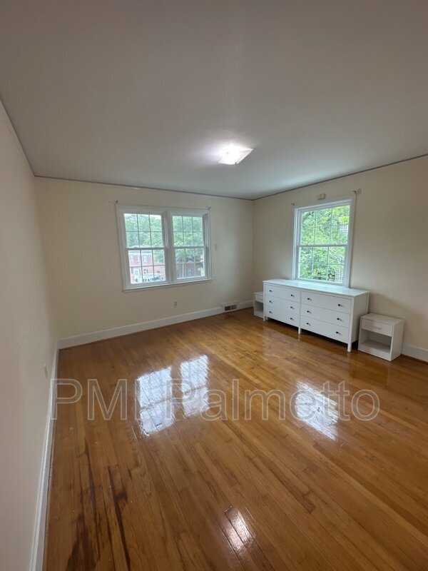 Photo - 513 Edisto Ave