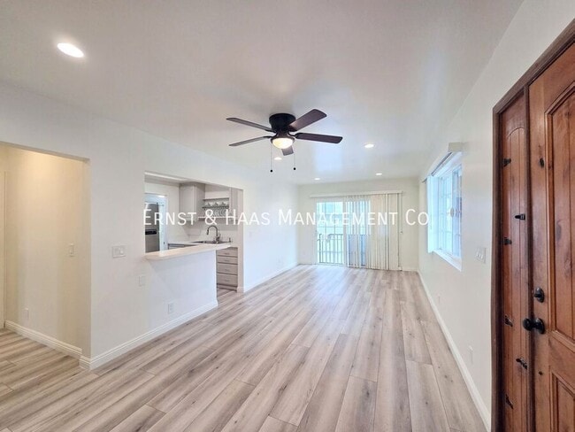 Photo - 1084 Walnut Ave