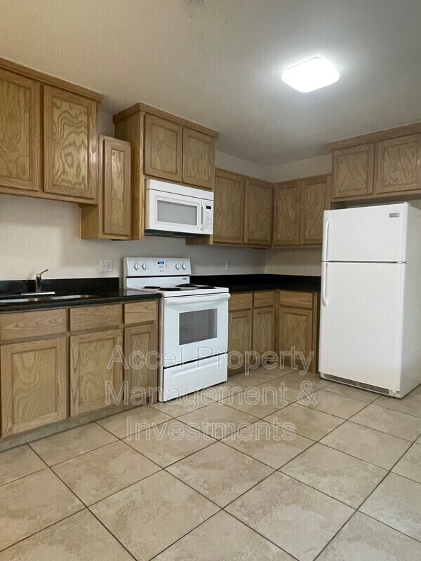 Photo - 415 W Pirul St Unit #3