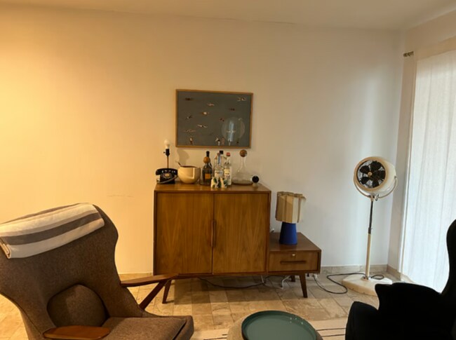 Photo - 5651 N Sumner Way Apartamento Unidad 209