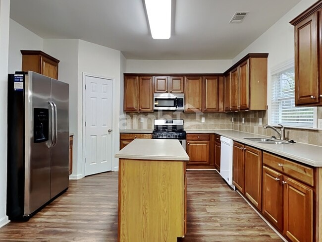 Photo - 277 Springs Xing