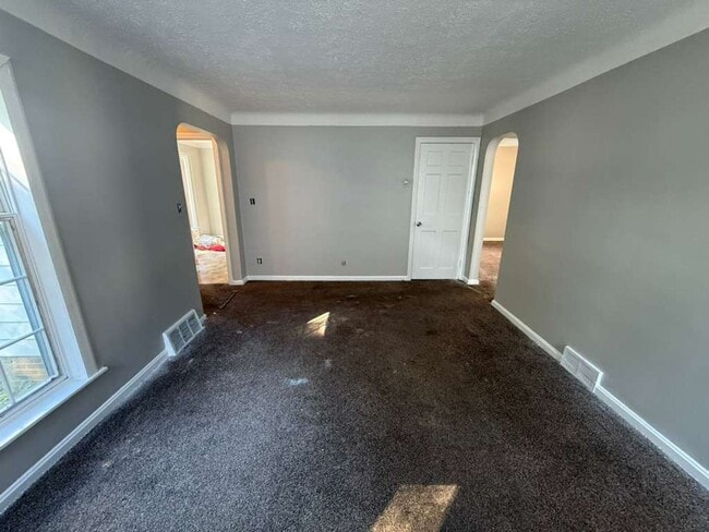 Photo - 3-BED, 1 BATH BEAUTIFUL SINGLE- FAMILY HOME IN MAPLE HEIGHTS!.
