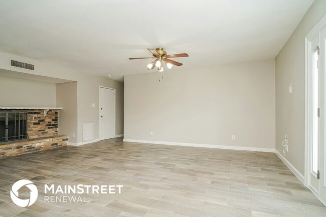 Photo - 8913 Vernon Dr