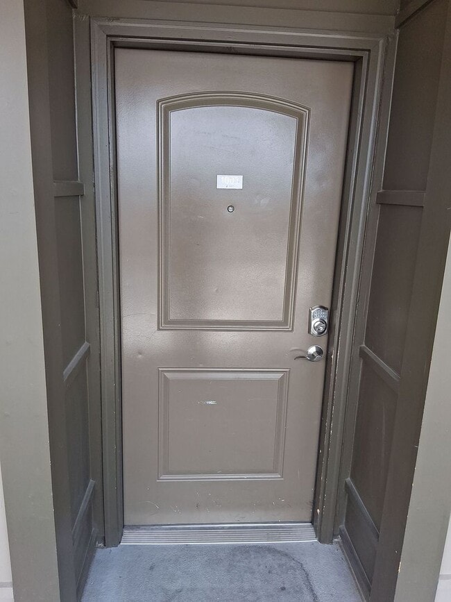 Photo - NEW LISTING for Lake Plaza 10th floor unit! Best View in Knoxville - Move in August 13, 2026! Unit 1003