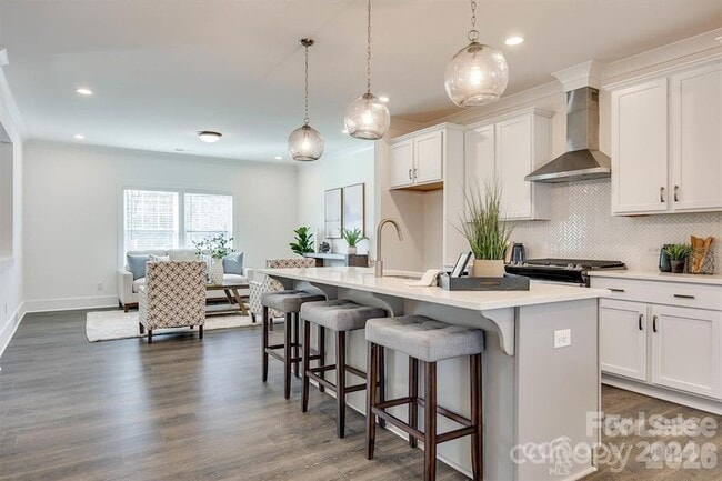 Photo - 1241 Eastway Dr