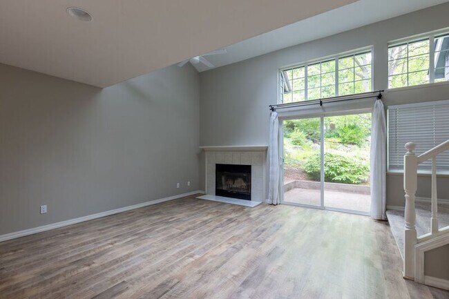 Photo - 9729 NW Miller Hill Dr