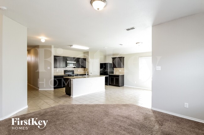 Photo - 303 Preakness Ln