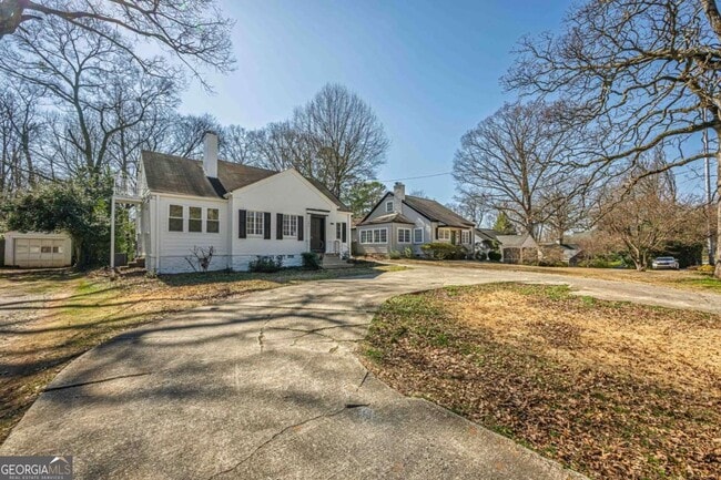 Photo - 1977 N Decatur Rd