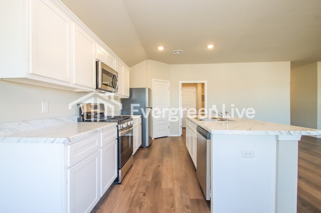 Photo - 1100 W Lawton Rd