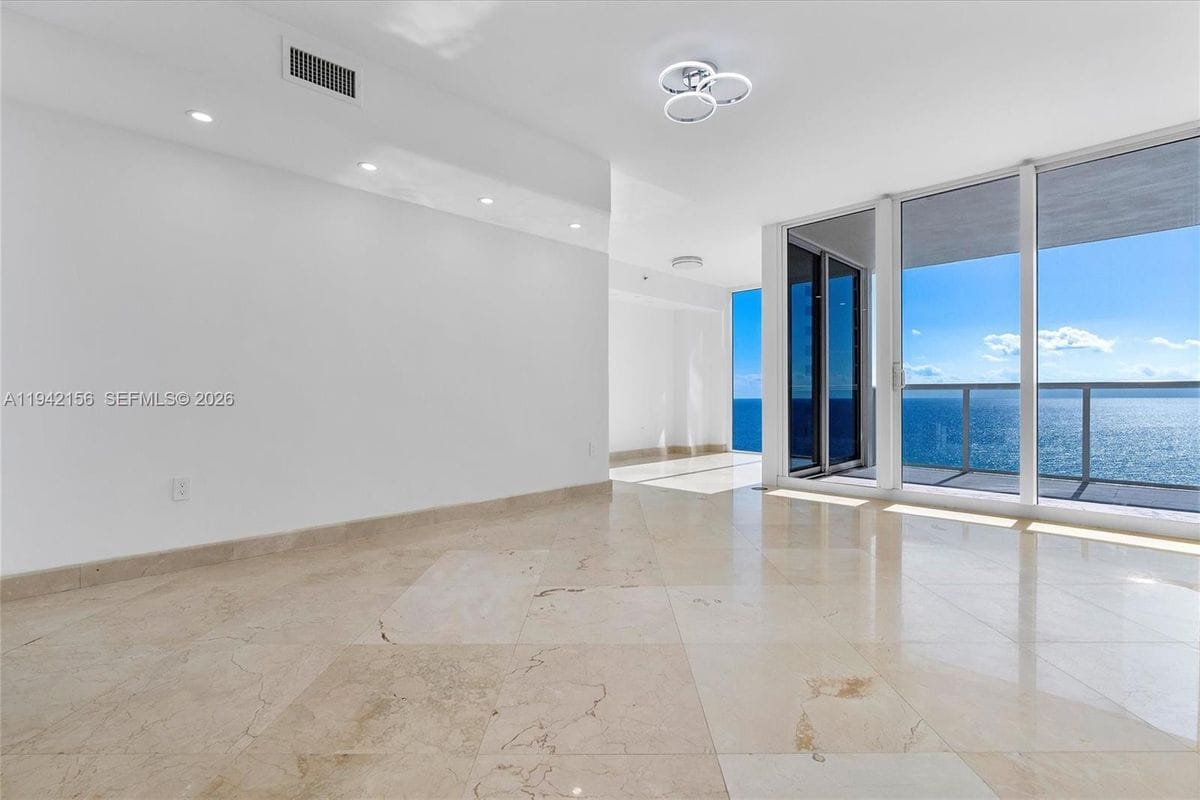 Photo - 19111 Collins Ave