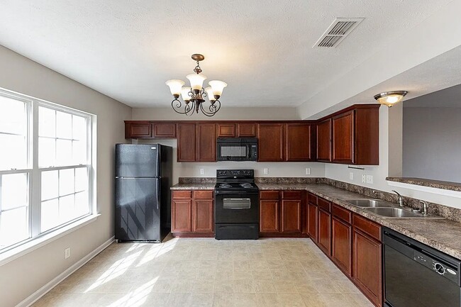 3754 Chippewa Pl