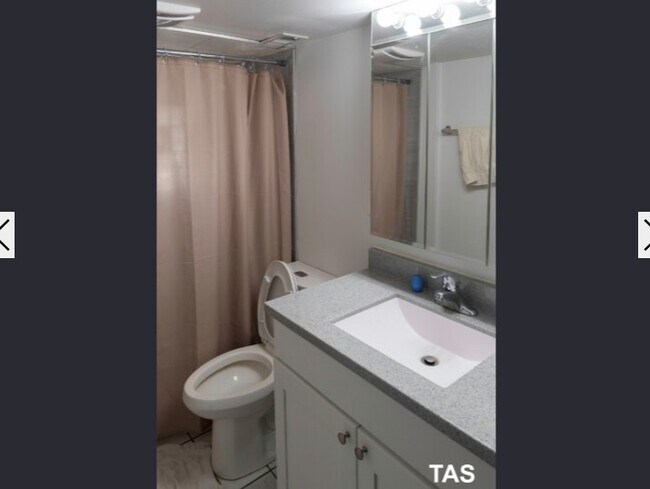 Photo - 2618 N Marshfield Ave Unit 3R