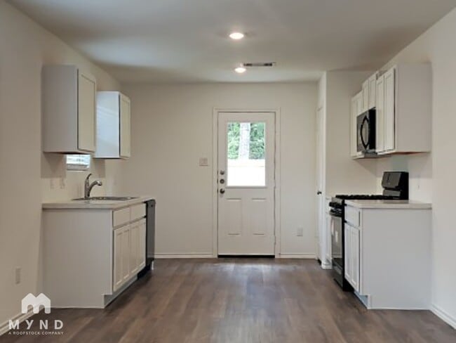 Photo - 17584 Rosewood Manor Ln