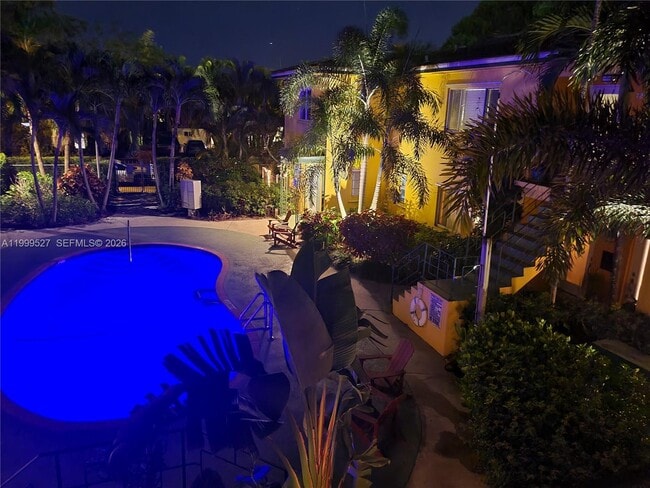 Building Photo - 729 NE 16th Ave Unit 729C