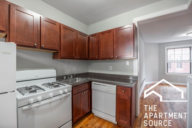 Photo - 4415 N Wolcott Ave Unidad B2