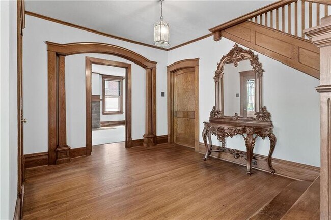 Photo - 1306 Ridge Ave