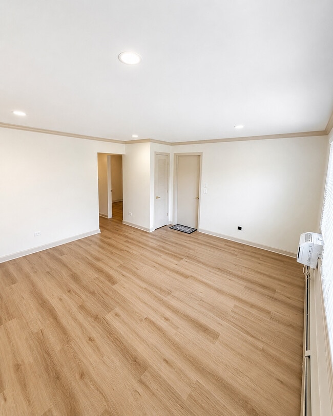 Photo - 3714 N Harlem Ave