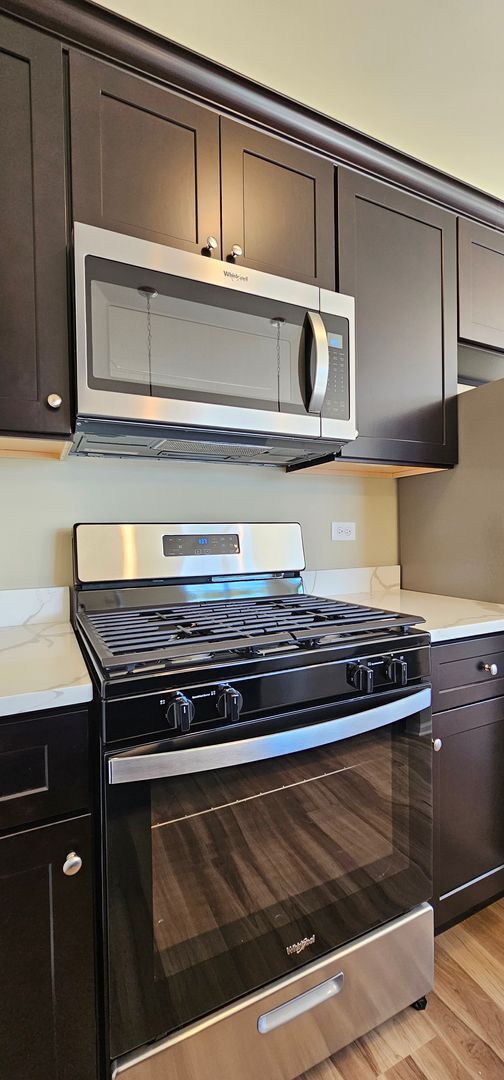 1 Bedroom, 1 Bathroom, End, First floor, A... Condo Condo for Rent in