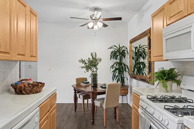 Crescent Heights Luxury Apartment Homes