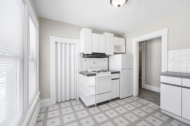 Photo - 71 Grand Ave