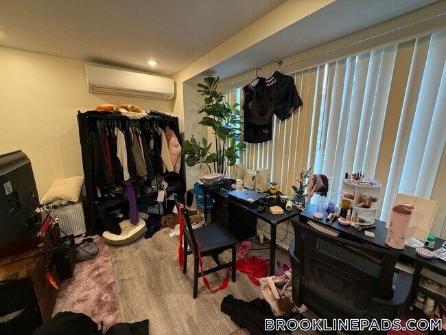 Photo - 1028 Commonwealth Ave Unidad 201