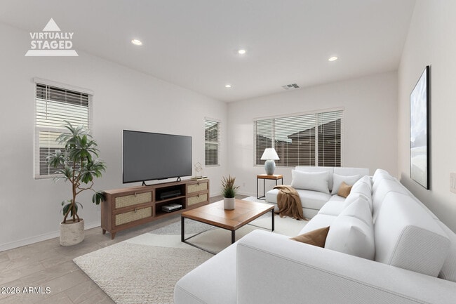 Photo - 9646 W Flower St