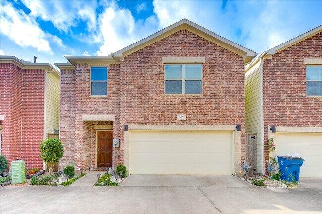 Photo - 3707 Main Poplar Dr