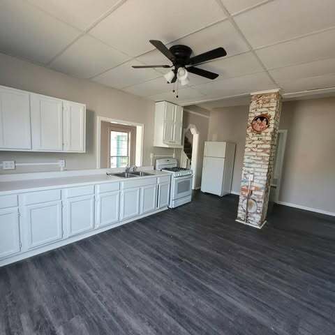 Building Photo - 212 S Clark Blvd Rental