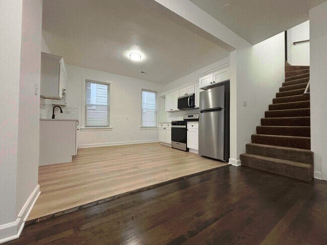 Photo - 4537 S Hermitage Ave