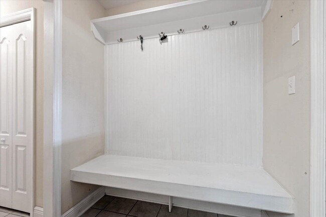 Photo - 3061 Bidhurst Ct