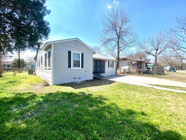 178 Sweetbriar Ave