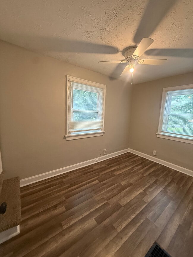 85 Schultz Ave