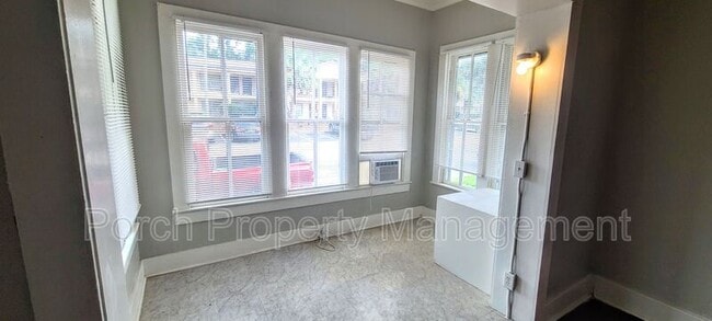 Photo - 320 N Barcelona St Unit 2