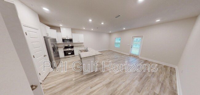 Photo - 710-E Giese Ln