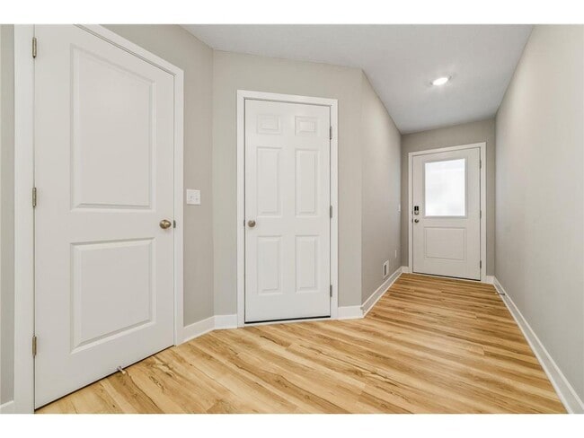 12709 Ashbury Dr