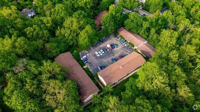 Building Photo - Cypress Gardens - Newly Renovated Apartments! Unit 2839-01