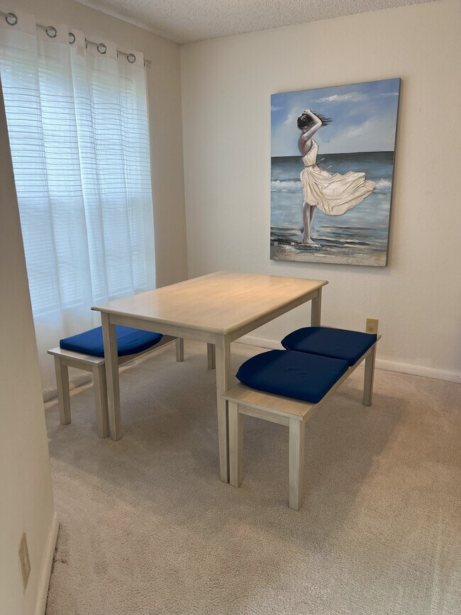 Photo - 11568 Westwood Blvd Unidad #1035