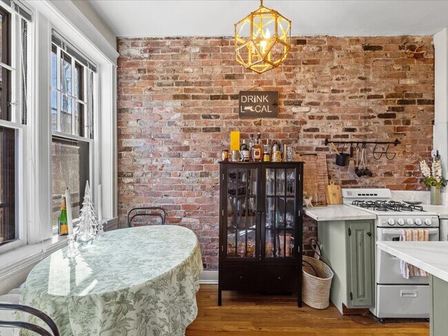 Photo - 4 Crawford St Unit 2