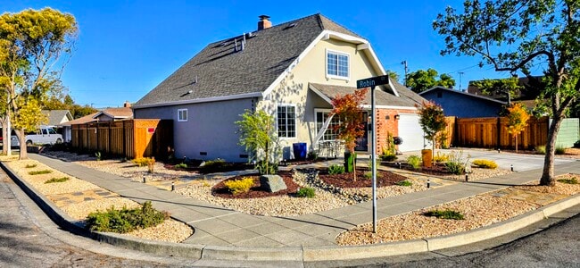 Photo - 40830 Robin St