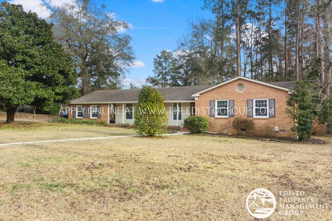 Charming 3-Bedroom Brick Ranch Home - Charming 3-Bedroom Brick Ranch Home