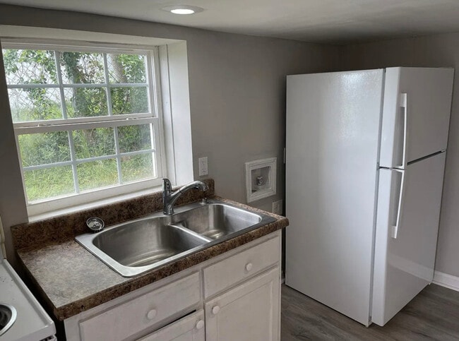 Photo - 1237 Virginia Ave Unit 2
