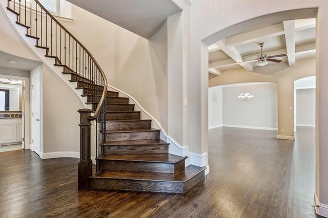 Photo - 402 Montpelier Dr