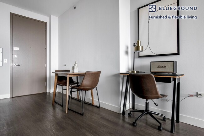 Photo - 1000 S Clark St Unidad FL10-ID991