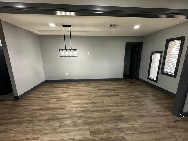 Photo - 2701 SW 65th St