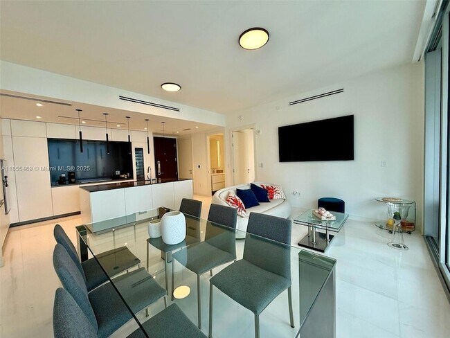 Photo - 300 Biscayne Blvd Way Unit 2706