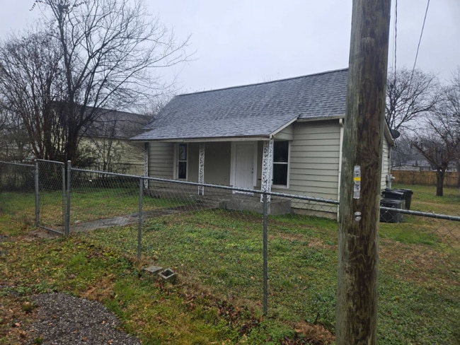 Building Photo - 202 W Peachtree St