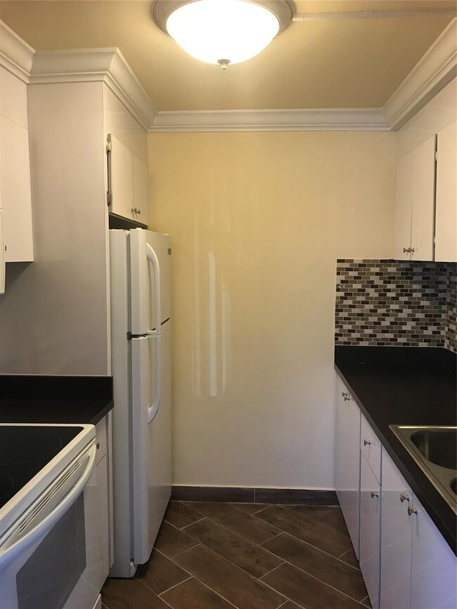 Photo - 2300 SE 2nd St Unidad 1A